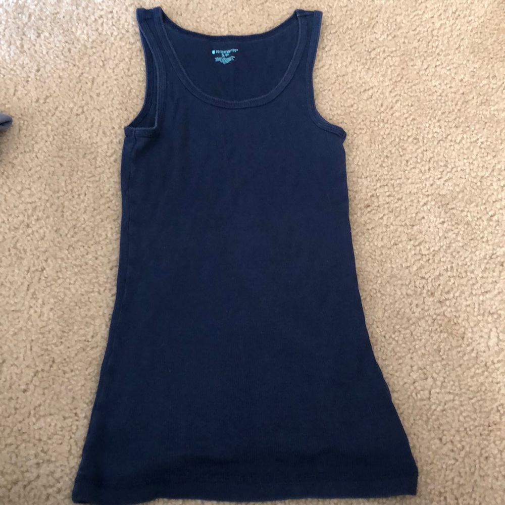 No boundary’s tank top